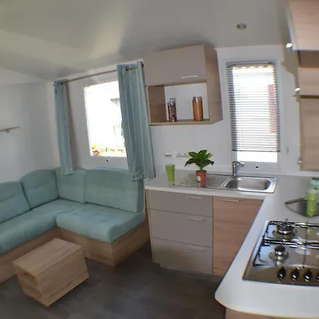 Le Sherwood - Mobil-home 营地
